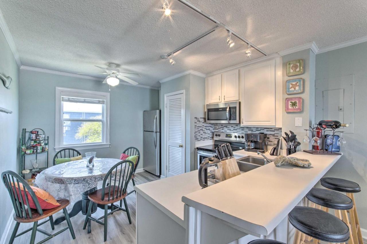 Ferienwohnung Convenient Retreat With Balcony And Ocean Views! North Topsail Beach Exterior foto